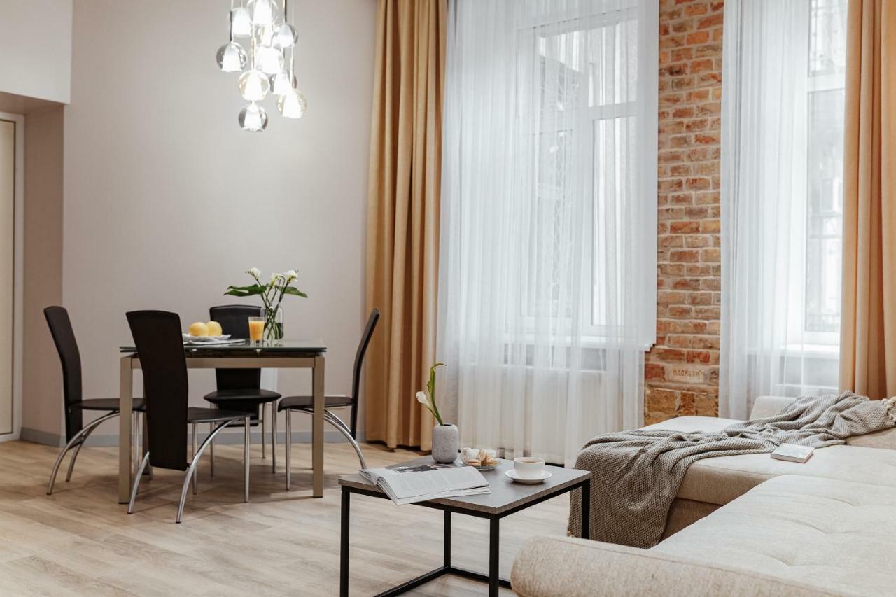 Central Barkar Apartments Odesa Exterior photo